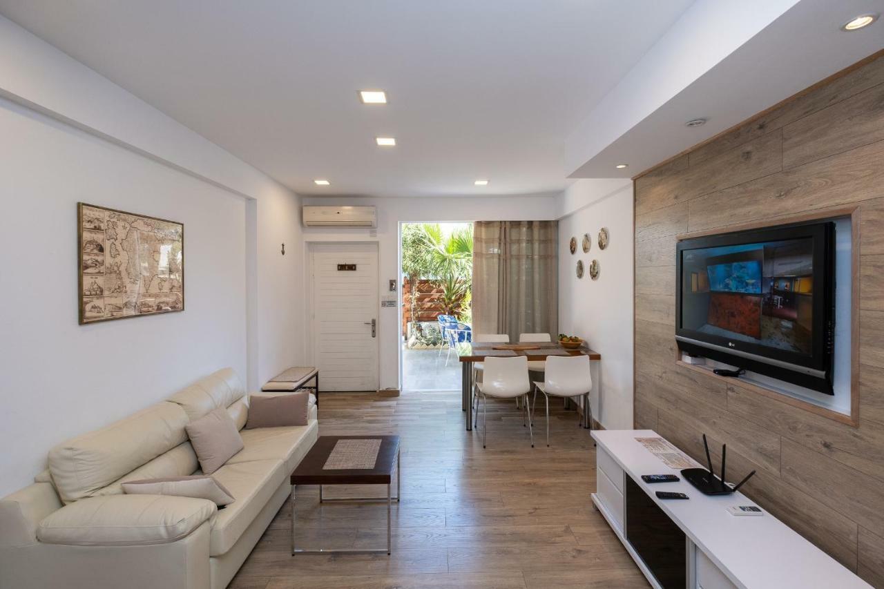 Apartmán Townhouse By The Sea Pirate Harbor Paphos Exteriér fotografie